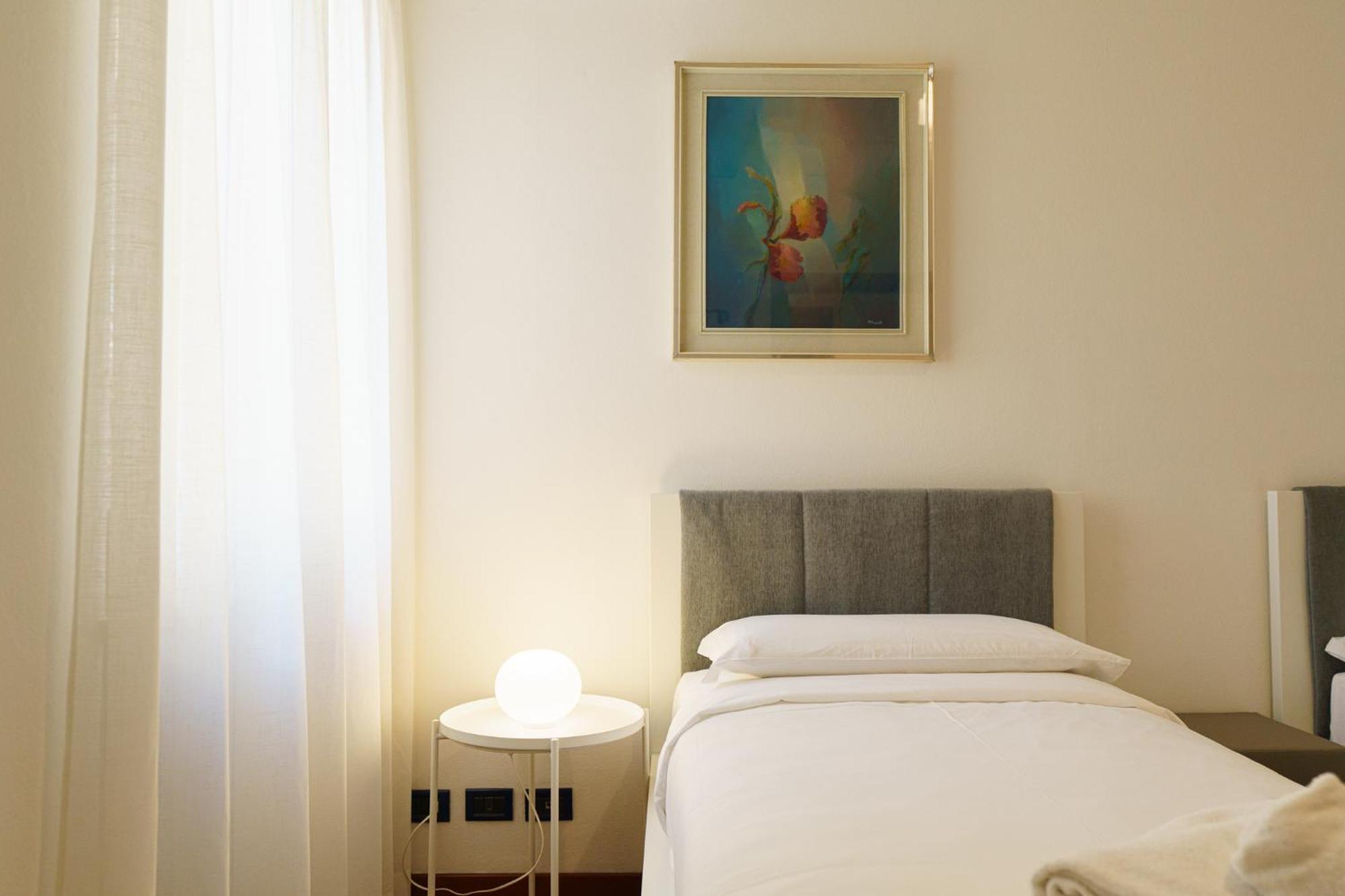 Domus Verona - Residenza Marconi Екстериор снимка